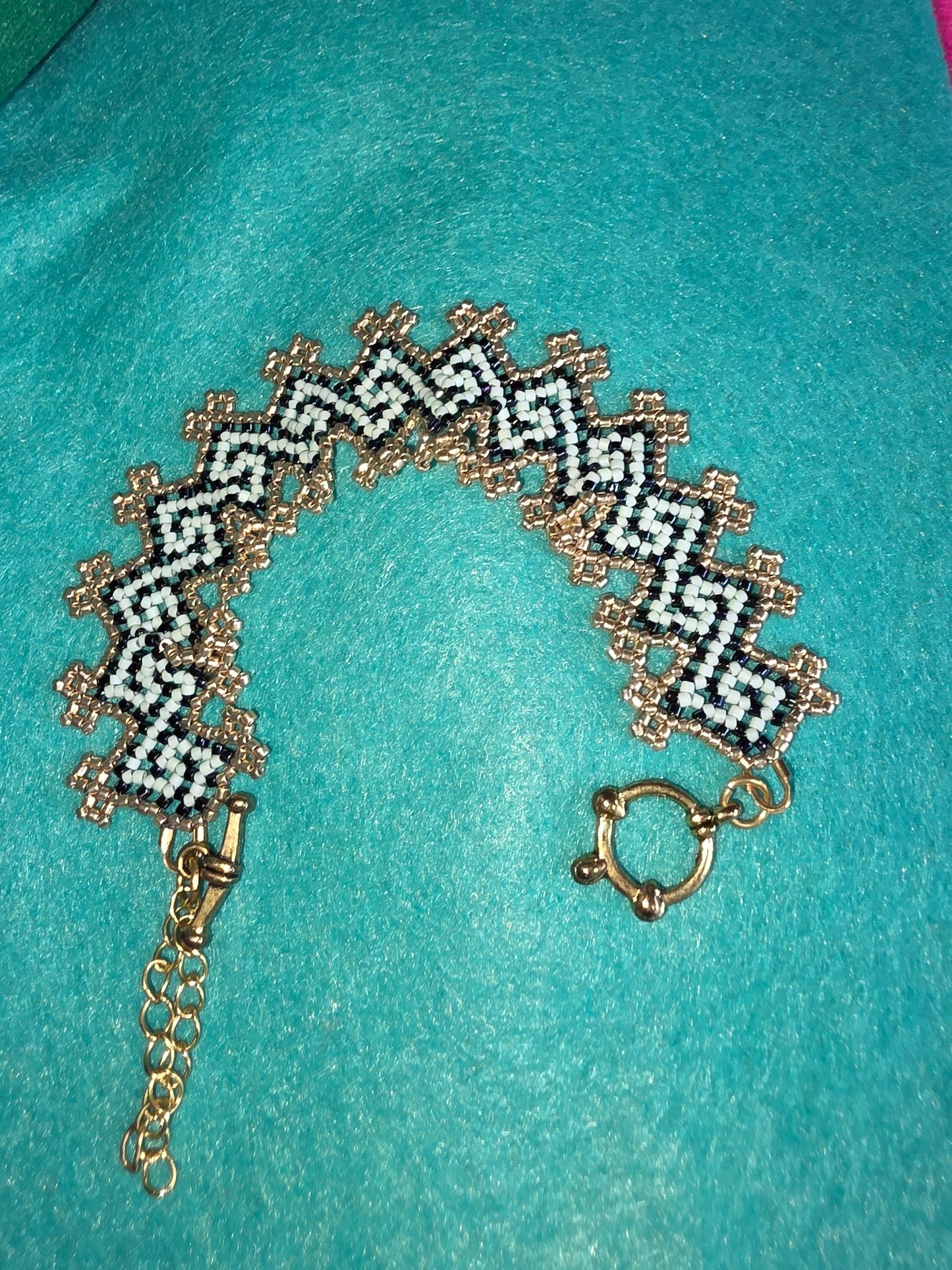 Handwoven zigzag lace beaded bracelet